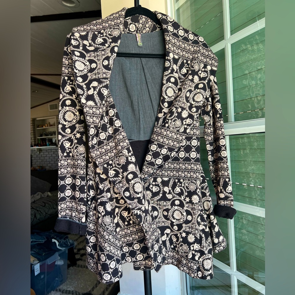 Free People people A line soft cotton bohemian print wrap cardigan